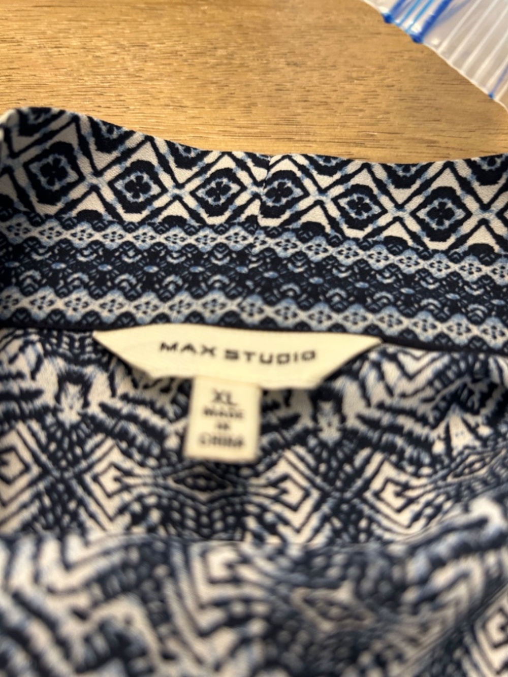 Max Studio Navy and White Kimono, size XL - Picture 3 of 6